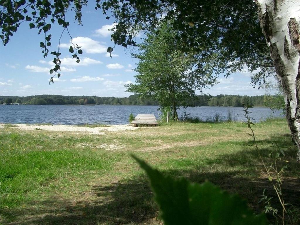 רודינג Bungalow Direkt Am See, Mit Eigenem Boot מראה חיצוני תמונה